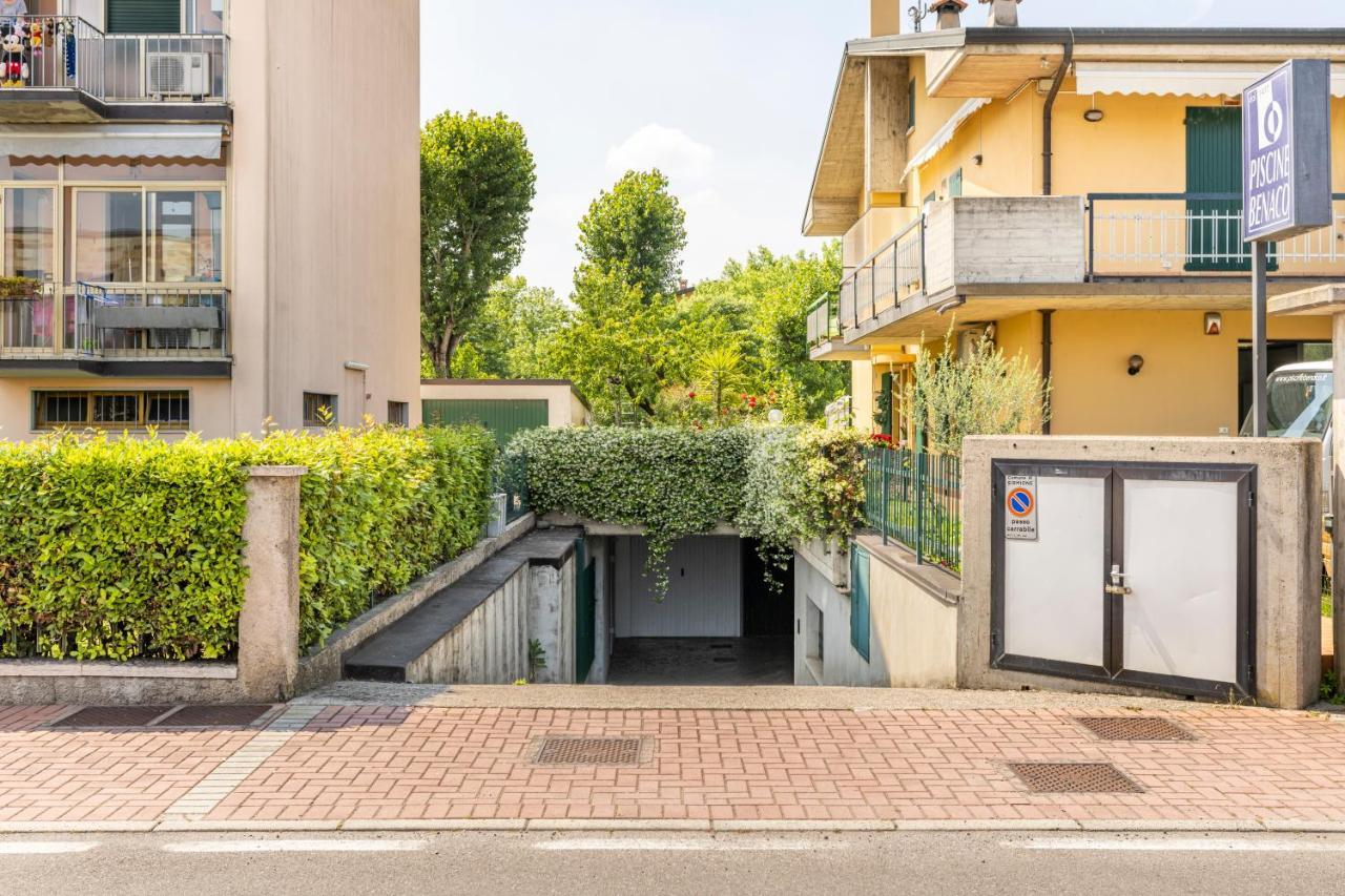 Trendy Aparment With Garage Right By The Lake Σιρμιόνε Εξωτερικό φωτογραφία